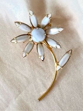 Vintage Gold & Light Sky Blue Daisy Flower Brooch Fairycore Whimsical